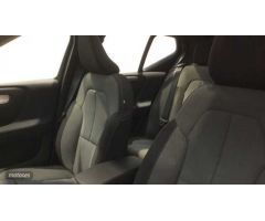 Volvo XC40 XC40 MODEL CORE de 2025 con 1 Km por 38.900 EUR. en Cantabria