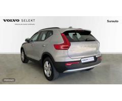 Volvo XC40 2.0 B3 CORE AUTO 163 5P de 2024 con 16.932 Km por 33.900 EUR. en Cadiz