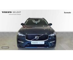 Volvo XC 60 2.0 B4 D CORE AUTO 197 5P de 2023 con 10.000 Km por 41.500 EUR. en Cadiz