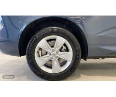Volvo XC 60 2.0 B4 D CORE AUTO 197 5P de 2023 con 10.000 Km por 41.500 EUR. en Cadiz