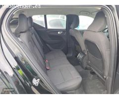 Volvo XC40 TODOTERRENO 1.5 T2 MOMENTUM PRO 129CV 5P de 2020 con 55.571 Km por 25.500 EUR. en Sevilla