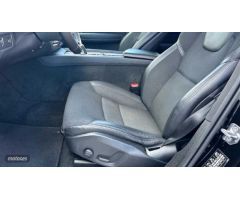 Volvo XC 60 2.0 B4 D BUSINESS PLUS AUTO 4WD 197 5P de 2019 con 93.078 Km por 32.900 EUR. en Cordoba
