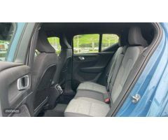 Volvo XC40 2.0 B3 CORE AUTO 5P de 2024 con 29.796 Km por 32.900 EUR. en Vizcaya