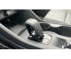 Volvo XC40 2.0 B3 CORE AUTO 5P de 2024 con 29.796 Km por 32.900 EUR. en Vizcaya