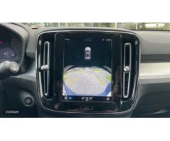 Volvo XC40 2.0 B3 CORE AUTO 5P de 2024 con 29.796 Km por 32.900 EUR. en Vizcaya