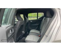 Volvo XC40 2.0 B3 CORE AUTO 5P de 2024 con 30.702 Km por 32.900 EUR. en Vizcaya