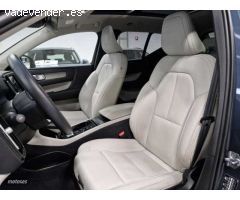 Volvo XC40 T3 Inscription Automatico de 2020 con 65.000 Km por 29.900 EUR. en Navarra