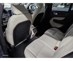 Volvo XC40 T3 Inscription Automatico de 2020 con 65.000 Km por 29.900 EUR. en Navarra