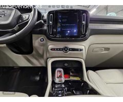 Volvo XC40 T3 Inscription Automatico de 2020 con 65.000 Km por 29.900 EUR. en Navarra