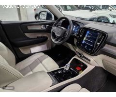 Volvo XC40 T3 Inscription Automatico de 2020 con 65.000 Km por 29.900 EUR. en Navarra