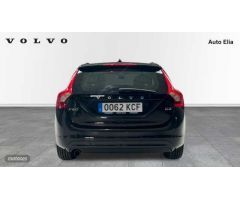 Volvo V 60 V60 D3 Momentum Manual de 2017 con 172.214 Km por 15.900 EUR. en Madrid