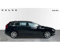 Volvo V 60 V60 D3 Momentum Manual de 2017 con 172.214 Km por 15.900 EUR. en Madrid