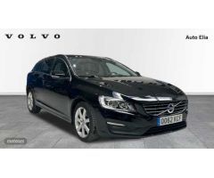 Volvo V 60 V60 D3 Momentum Manual de 2017 con 172.214 Km por 15.900 EUR. en Madrid