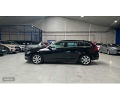 Volvo V 60 V60 D3 Momentum Manual de 2017 con 172.214 Km por 15.900 EUR. en Madrid