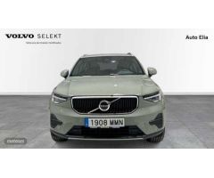 Volvo XC40 XC40 Core, B3 Mild Hybrid, Gasolina de 2023 con 13.615 Km por 36.900 EUR. en Madrid