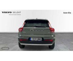 Volvo XC40 XC40 Core, B3 Mild Hybrid, Gasolina de 2023 con 13.615 Km por 36.900 EUR. en Madrid