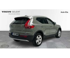 Volvo XC40 XC40 Core, B3 Mild Hybrid, Gasolina de 2023 con 13.615 Km por 36.900 EUR. en Madrid