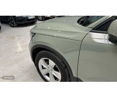 Volvo XC40 XC40 Core, B3 Mild Hybrid, Gasolina de 2023 con 13.615 Km por 36.900 EUR. en Madrid