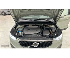 Volvo XC40 XC40 Core, B3 Mild Hybrid, Gasolina de 2023 con 13.615 Km por 36.900 EUR. en Madrid