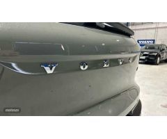 Volvo XC40 XC40 Core, B3 Mild Hybrid, Gasolina de 2023 con 13.615 Km por 36.900 EUR. en Madrid