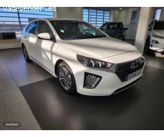 Hyundai Ioniq 1.6 GDI PHEV Tecno DCT de 2020 con 57.500 Km por 18.900 EUR. en Madrid