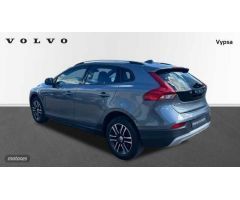 Volvo V 40 2.0 D2 MOMENTUM 120 5P de 2016 con 89.135 Km por 18.500 EUR. en Cordoba