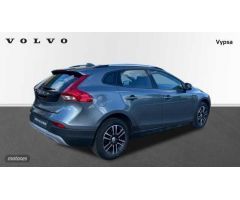 Volvo V 40 2.0 D2 MOMENTUM 120 5P de 2016 con 89.135 Km por 18.500 EUR. en Cordoba