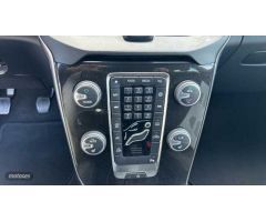 Volvo V 40 2.0 D2 MOMENTUM 120 5P de 2016 con 89.135 Km por 18.500 EUR. en Cordoba