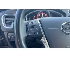 Volvo V 40 2.0 D2 MOMENTUM 120 5P de 2016 con 89.135 Km por 18.500 EUR. en Cordoba