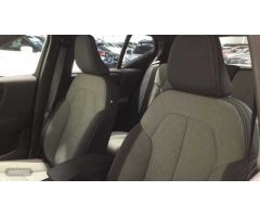 Volvo XC40 XC40 MODEL CORE de 2024 con 8 Km por 36.900 EUR. en Cantabria