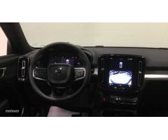 Volvo XC40 XC40 MODEL CORE de 2024 con 8 Km por 36.900 EUR. en Cantabria