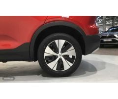 Volvo XC40 XC40 MODEL CORE de 2024 con 8 Km por 36.900 EUR. en Cantabria