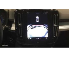 Volvo XC40 XC40 MODEL CORE de 2024 con 8 Km por 36.900 EUR. en Cantabria