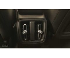 Volvo XC40 XC40 MODEL CORE de 2024 con 8 Km por 36.900 EUR. en Cantabria