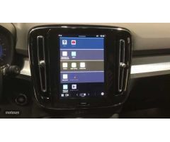 Volvo XC40 XC40 MODEL CORE de 2024 con 8 Km por 36.900 EUR. en Cantabria