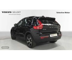 Volvo XC40 XC40 PLUS B3 MILD HYBRID GASOLINA de 2025 con 9 Km por 43.500 EUR. en Cantabria