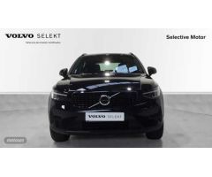 Volvo XC40 XC40 PLUS B3 MILD HYBRID GASOLINA de 2025 con 9 Km por 43.500 EUR. en Cantabria