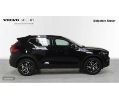 Volvo XC40 XC40 PLUS B3 MILD HYBRID GASOLINA de 2025 con 9 Km por 43.500 EUR. en Cantabria