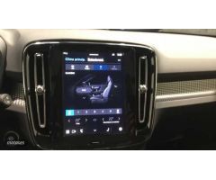 Volvo XC40 XC40 PLUS B3 MILD HYBRID GASOLINA de 2025 con 9 Km por 43.500 EUR. en Cantabria