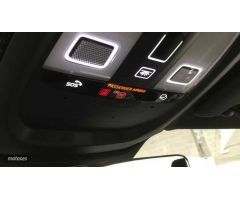 Volvo XC40 XC40 PLUS B3 MILD HYBRID GASOLINA de 2025 con 9 Km por 43.500 EUR. en Cantabria