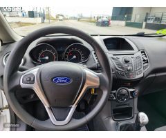 Ford Fiesta Trend 5p de 2013 con 171.000 Km por 5.800 EUR. en Jaen