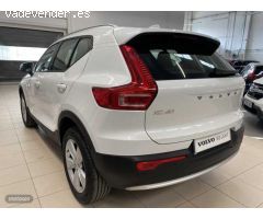 Volvo XC40 Core, B3 Mild Hybrid, Gasolina de 2024 con 35.300 Km por 31.900 EUR. en Navarra