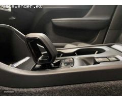 Volvo XC40 Core, B3 Mild Hybrid, Gasolina de 2024 con 35.300 Km por 31.900 EUR. en Navarra