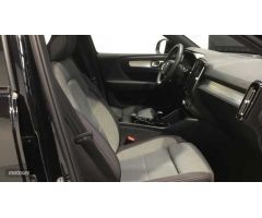 Volvo XC40 XC40 Plus, B3 Mild Hybrid, Gasolina, Dark de 2023 con 35.168 Km por 34.900 EUR. en Cantab