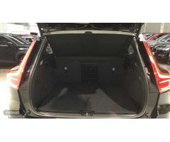 Volvo XC40 XC40 Plus, B3 Mild Hybrid, Gasolina, Dark de 2023 con 35.168 Km por 34.900 EUR. en Cantab