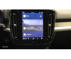 Volvo XC40 XC40 Plus, B3 Mild Hybrid, Gasolina, Dark de 2023 con 35.168 Km por 34.900 EUR. en Cantab