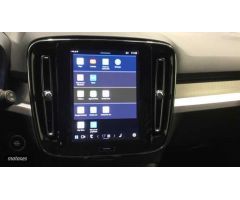 Volvo XC40 XC40 Plus, B3 Mild Hybrid, Gasolina, Dark de 2023 con 35.168 Km por 34.900 EUR. en Cantab