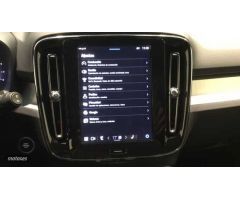 Volvo XC40 XC40 Plus, B3 Mild Hybrid, Gasolina, Dark de 2023 con 35.168 Km por 34.900 EUR. en Cantab