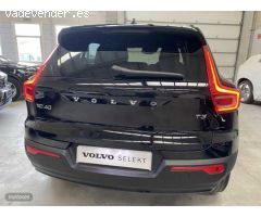 Volvo XC40 XC40 T3 R-Design Automatico de 2020 con 70.028 Km por 31.900 EUR. en Navarra