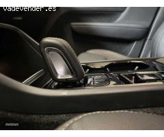 Volvo XC40 XC40 T3 R-Design Automatico de 2020 con 70.028 Km por 31.900 EUR. en Navarra